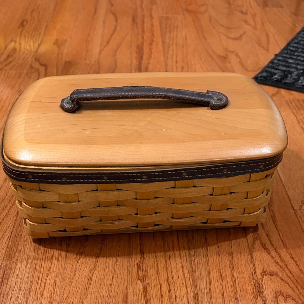 Longaberger 2004 Father’s Day basket with plastic protector, liner, and lid